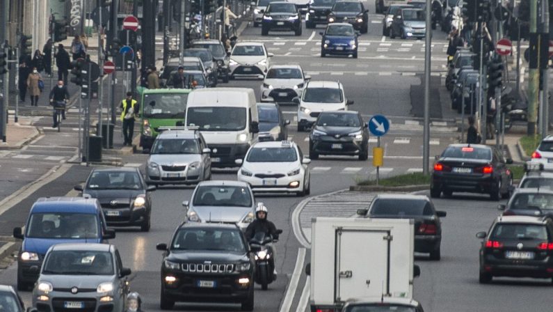 A maggio il mercato dell’auto +7,64% su base annua in Italia