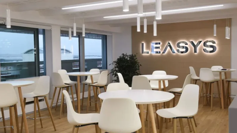 Leasys accelera sulla mobilità flessibile, digitale e servizi al centro