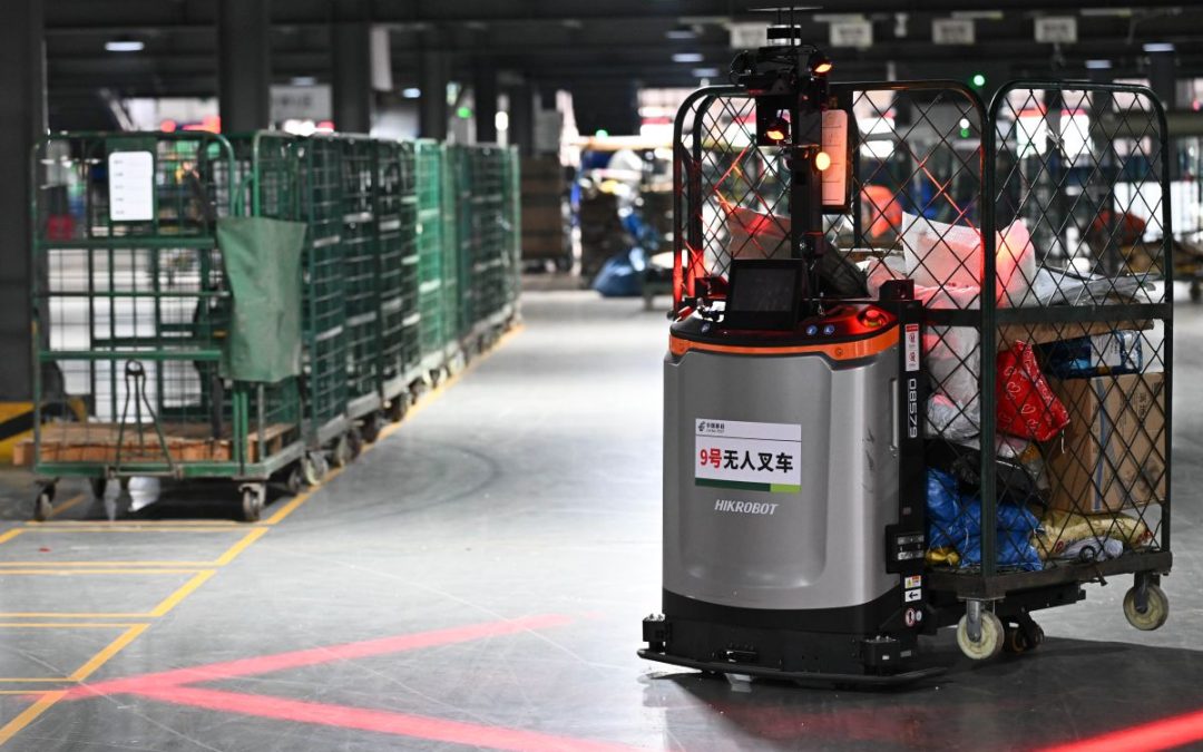 Cina, il settore logistico torna a crescere a maggio