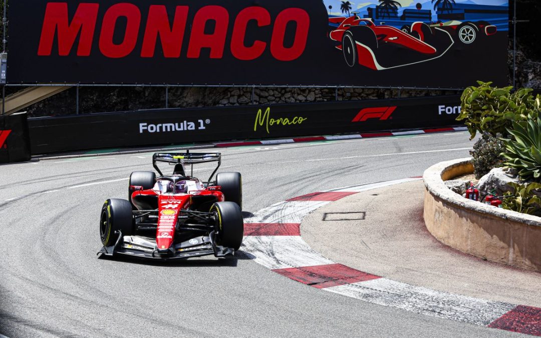 Venerdì in rosso nel Principato, le Ferrari dominano le libere
