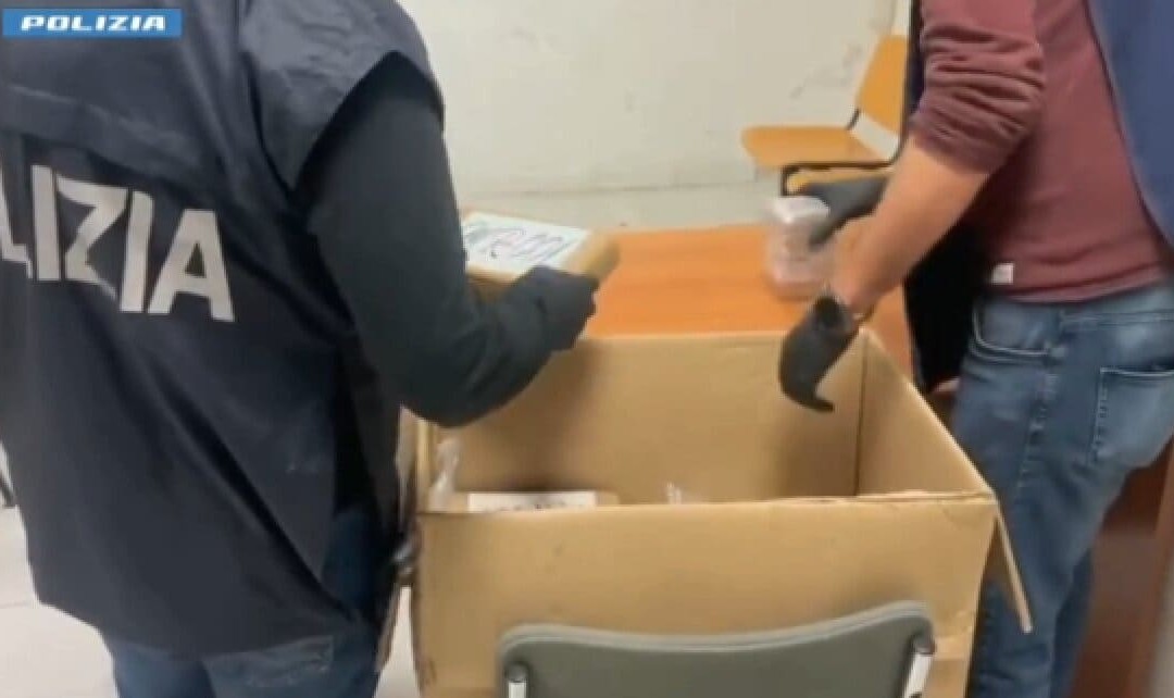 Blitz della polizia contro clan mafioso a Catania, 20 arresti e 12 indagati