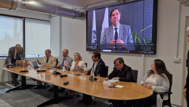 Rischi e opportunità dell’IA al centro del convegno Assidipost-Federmanager