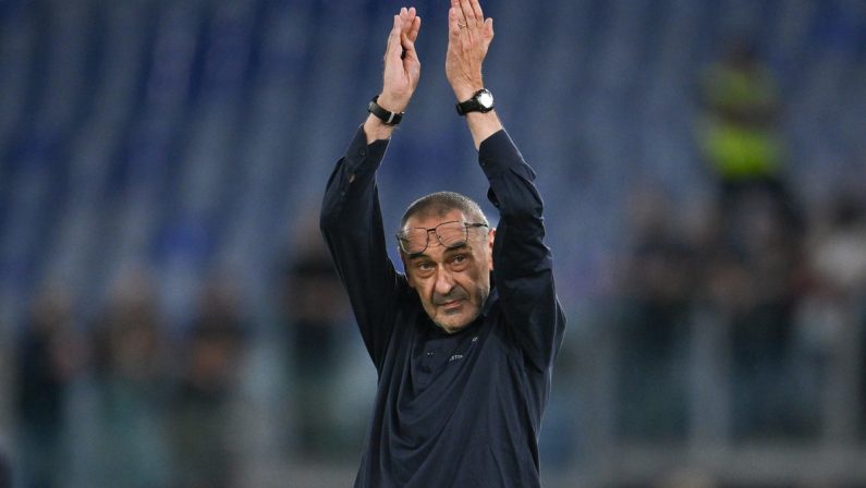 Inizia l’era Sarri all’Atalanta, c’è la firma su un triennale