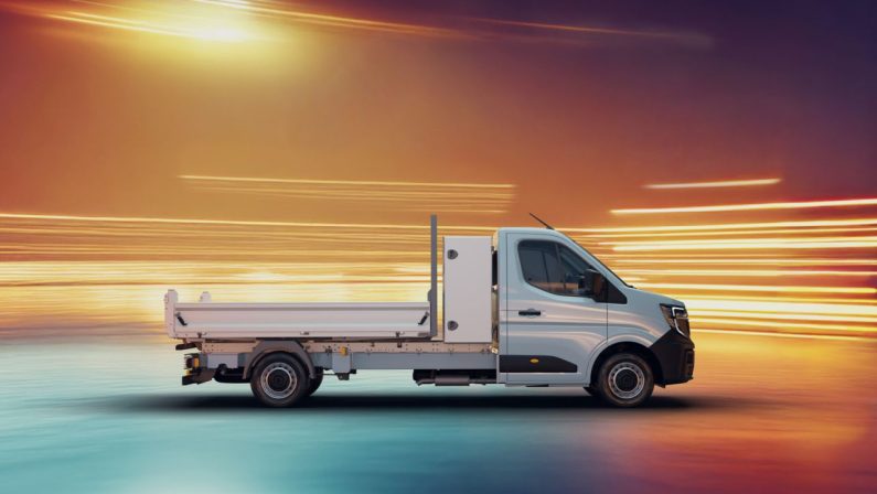 Veicoli commerciali personalizzati in fabbrica con “Converted by Renault”