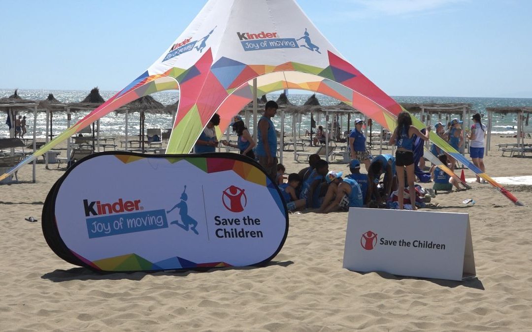 Sport e inclusione a Marina di Grosseto con Ferrero, Save the Children e Sensini
