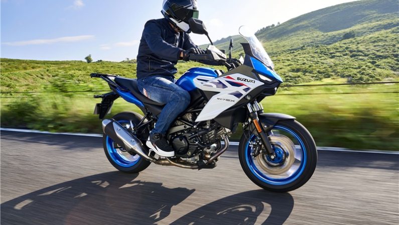 Suzuki SV-7GX, la nuova crossover stradale che unisce comfort e versatilità