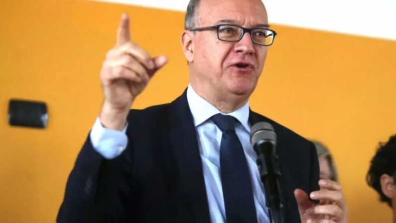 Maturità, Valditara “Ogni traccia costruita per valorizzare conoscenze solide”