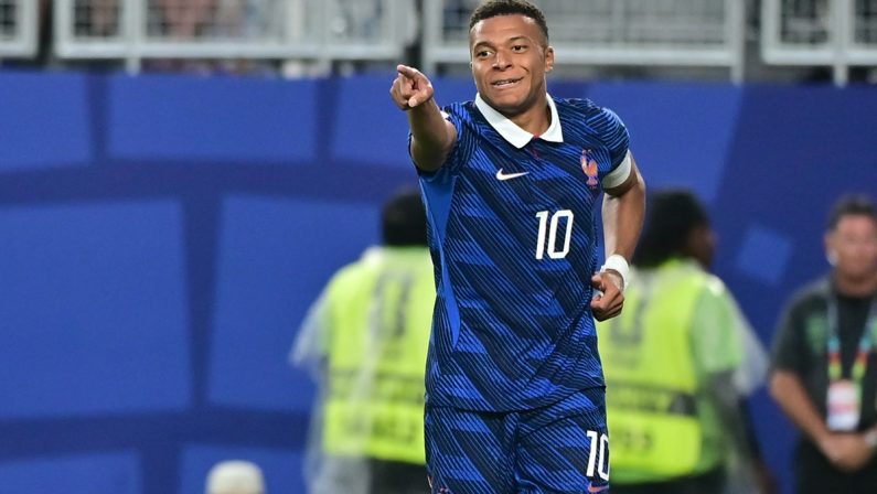 Tra pioggia e fulmini la Francia batte l’Iraq 3-0