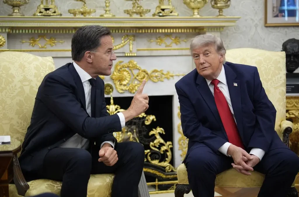 Nato, Rutte elogia Trump “Leader mondo libero”, ma presidente Usa attacca l’Italia