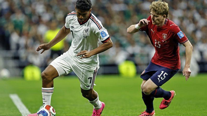 Messico perfetto, 3-0 alla Repubblica Ceca e punteggio pieno