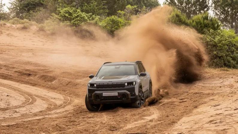 Jeep dedica una mini serie web sulle capacità off road della nuova Compass 4XE