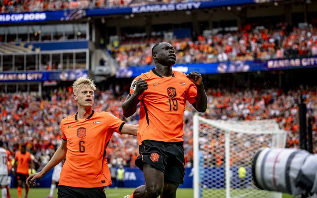 Tris Olanda con la Tunisia, primo posto nel Girone F