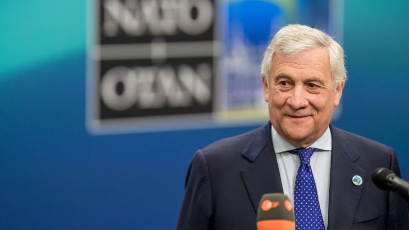 Tajani “Noi a schiena dritta con gli Usa, saremo a Villa Taverna a testa alta”