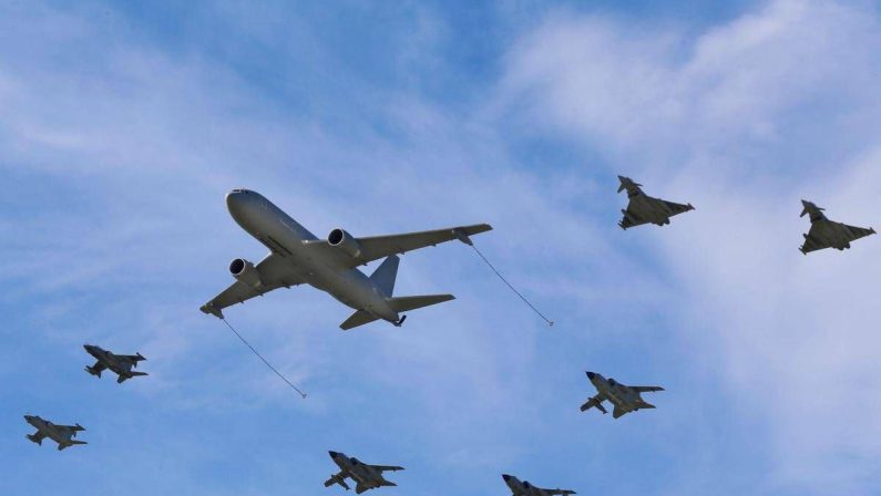 Caccia Nato abbattono drone sui cieli della Lettonia