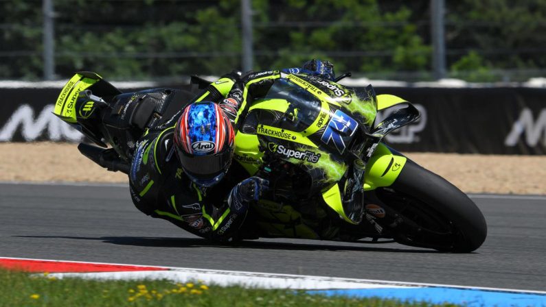 Gp Olanda, trionfa Ogura. Cade Bezzecchi, Martin è il nuovo leader del Mondiale – Rivivi la gara