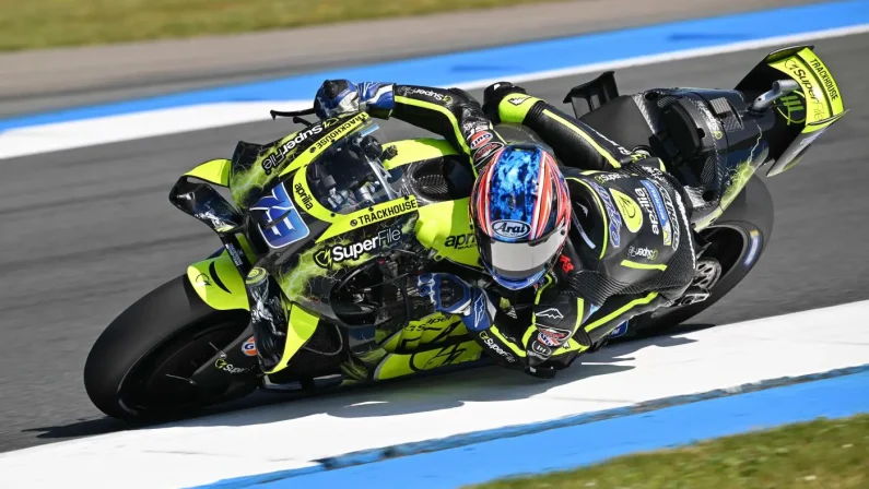 MotoGP, ad Assen vince Ogura davanti a Fernandez. 4° Di Giannantonio, brutta caduta per Bezzecchi