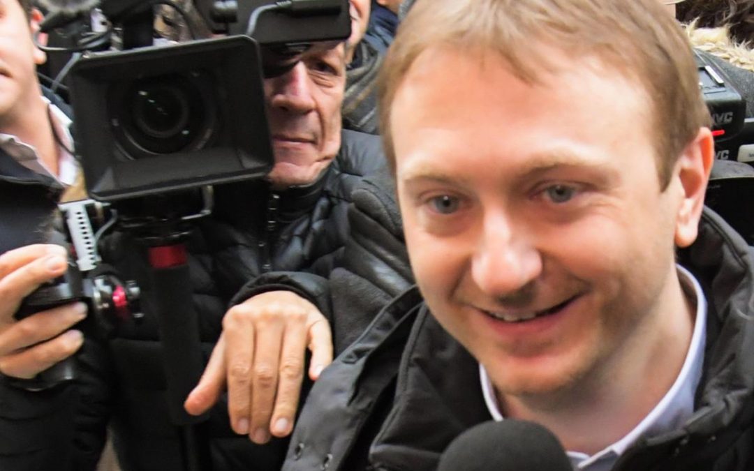 Garlasco, Alberto Stasi e il primo giorno fuori dal carcere: cosa può fare