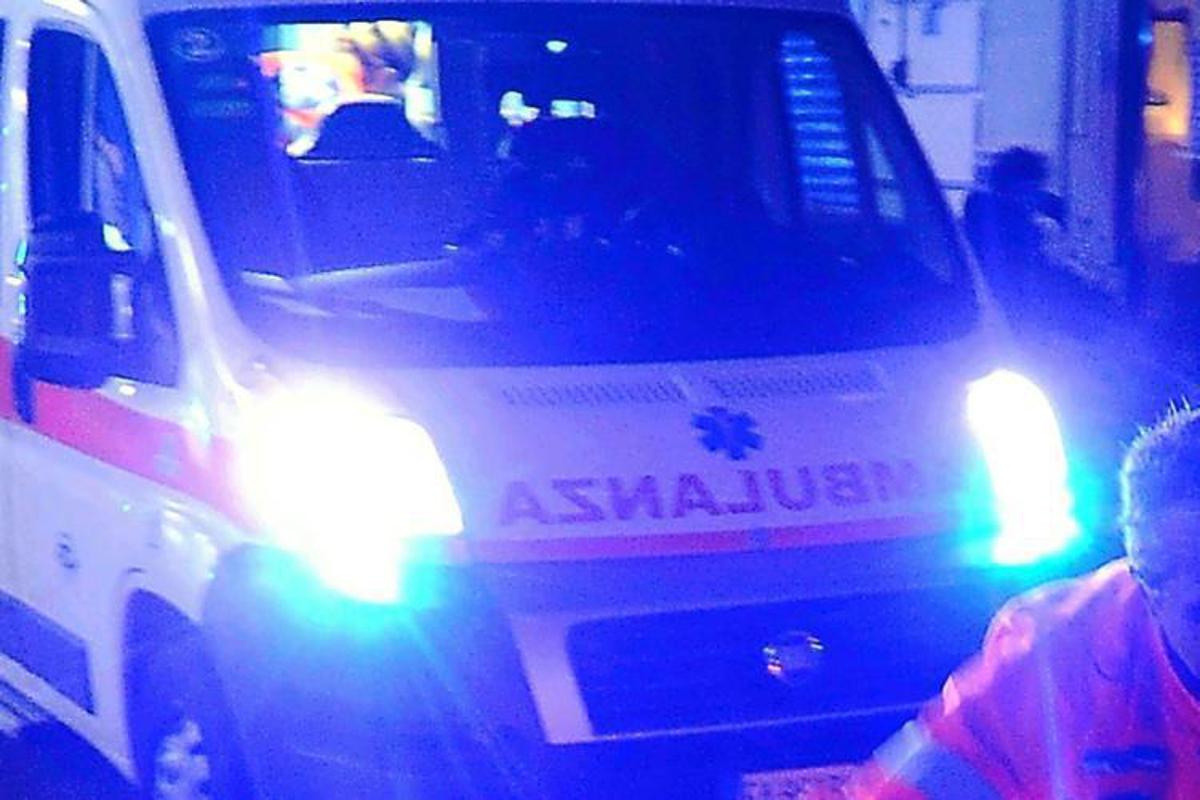 https://www.quotidianodelsud.it/wp-content/uploads/2026/06/ambulanza-notte-fg-13.jpeg