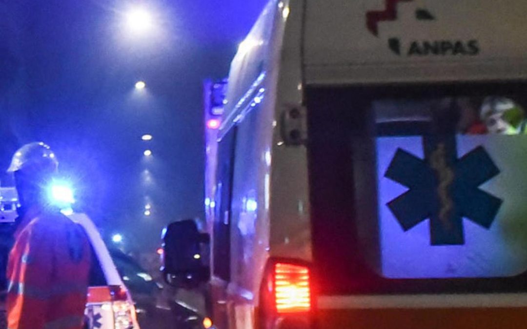 Scontro tra due scooter a Siracusa, morto 15enne: in rianimazione 18enne