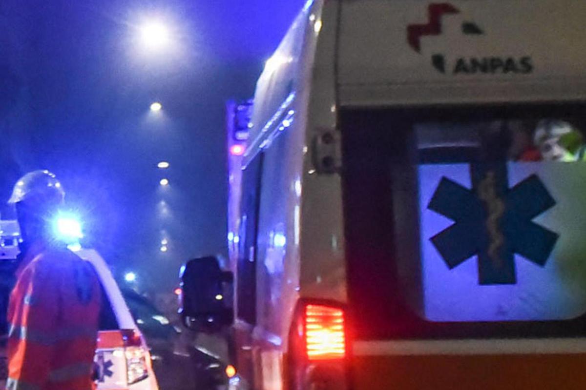 https://www.quotidianodelsud.it/wp-content/uploads/2026/06/ambulanza-notteftg.jpeg