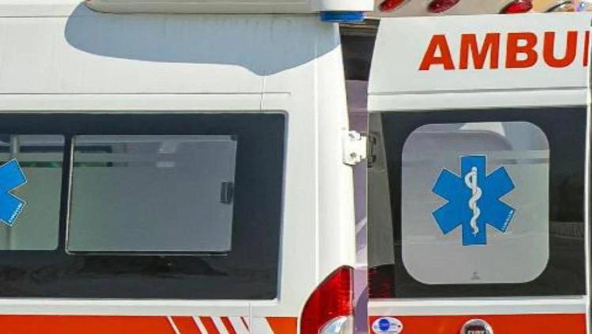 https://www.quotidianodelsud.it/wp-content/uploads/2026/06/ambulanza77-fg-ipa-e1783190410832.jpeg