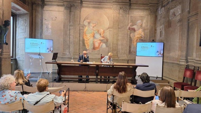 Cancro al seno, studio: “Una donna colpita su 3 è depressa, 1 su 10 perde il lavoro”