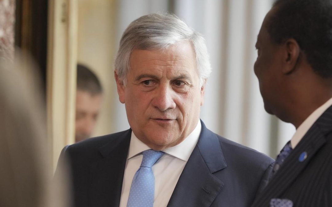 Tajani: “Liberi gli attivisti italiani della Flotilla detenuti in Libia”