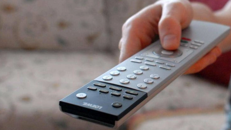 Ascolti tv, 18 giugno: Svizzera‑Bosnia su Rai1 al 23.8% domina la prima serata