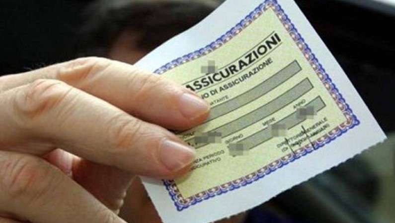 Stangata Assicurazioni Rc auto, la speculazione sulle strade della Basilicata