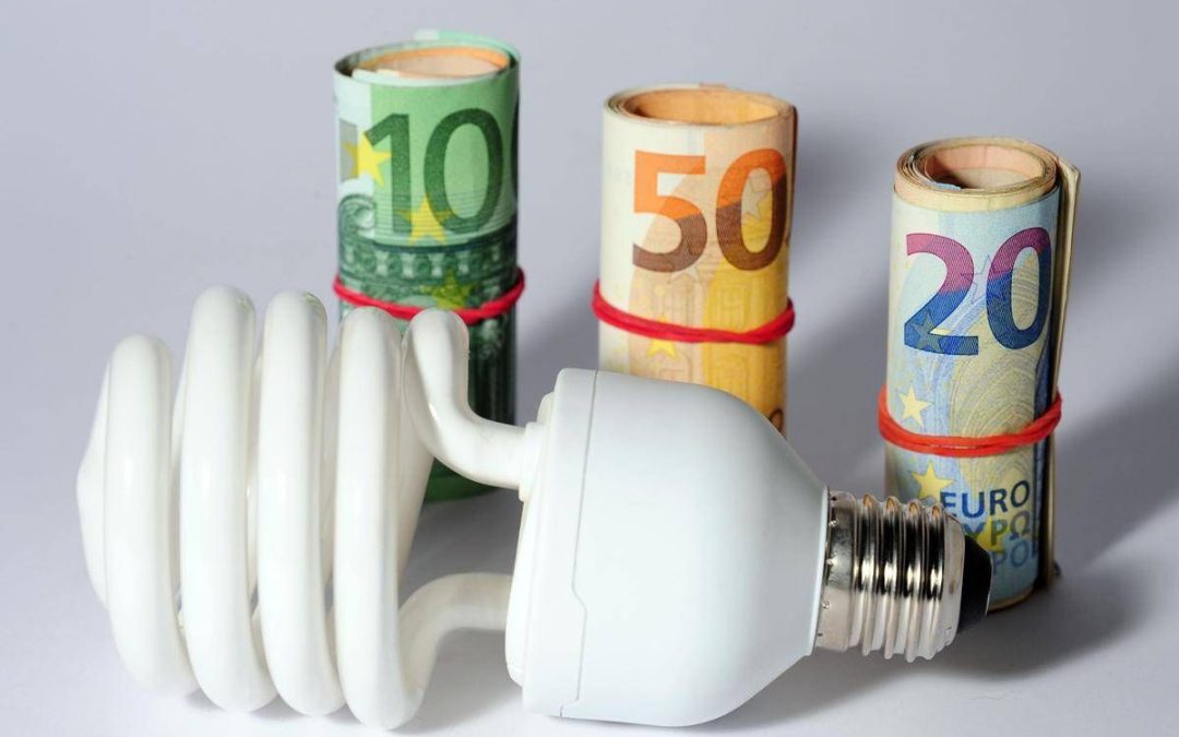 Bollette, carburante e… centri estivi: tutti gli aumenti dell’estate
