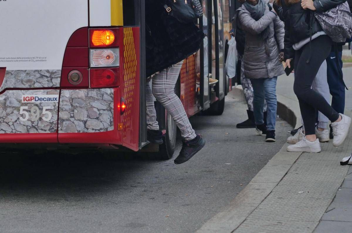 https://www.quotidianodelsud.it/wp-content/uploads/2026/06/autobus-salita-ipa.jpeg