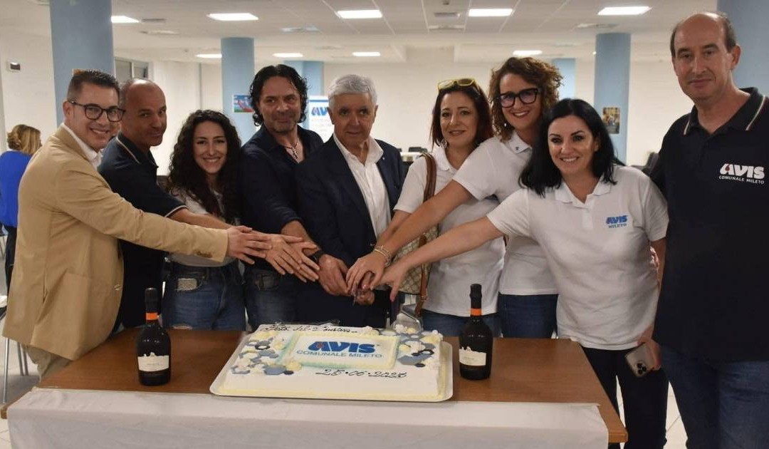 Il gruppo dirigente dell'Avis di Mileto
