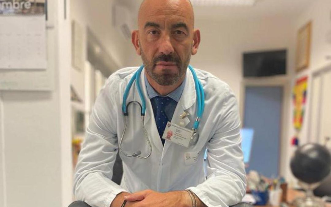 Tumori, Bassetti: “Vaccini a mRna funzionano, vediamo se il solito fenomeno continuerà a chiamarli sieri genici”