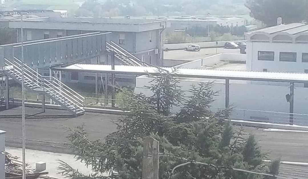Il parcheggio della stazione Fal a Serra Rifusa
