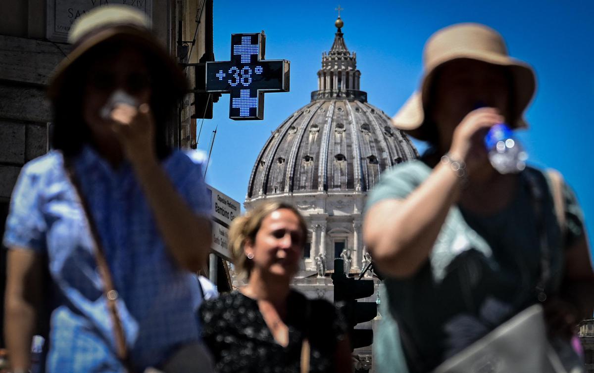 https://www.quotidianodelsud.it/wp-content/uploads/2026/06/caldo-record-roma-afp-1.jpeg