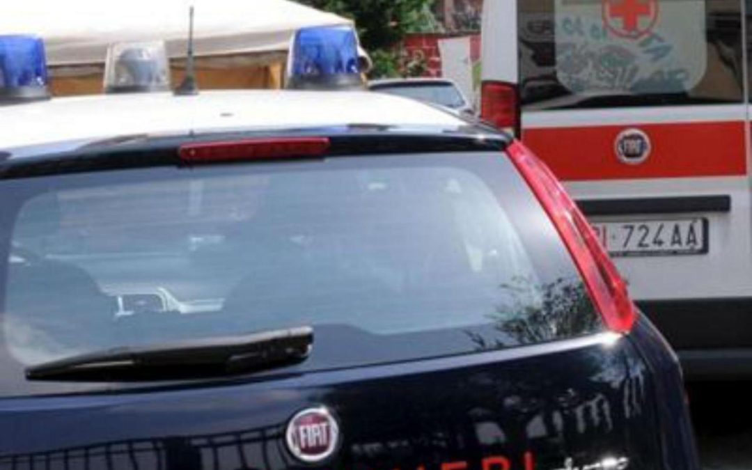 Scontro tra auto e scooter a Pietrasanta, muore un 17enne
