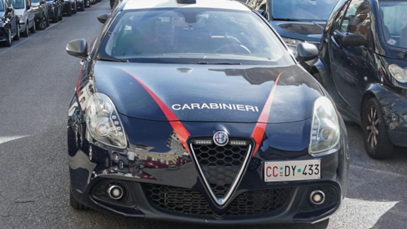 Milano, litigano per una donna: uno estrae una pistola e l’altro lo investe uccidendolo