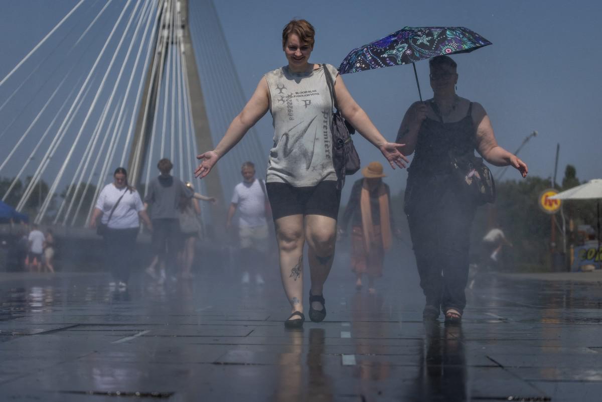 https://www.quotidianodelsud.it/wp-content/uploads/2026/06/clado-europa-persone-afp.jpeg