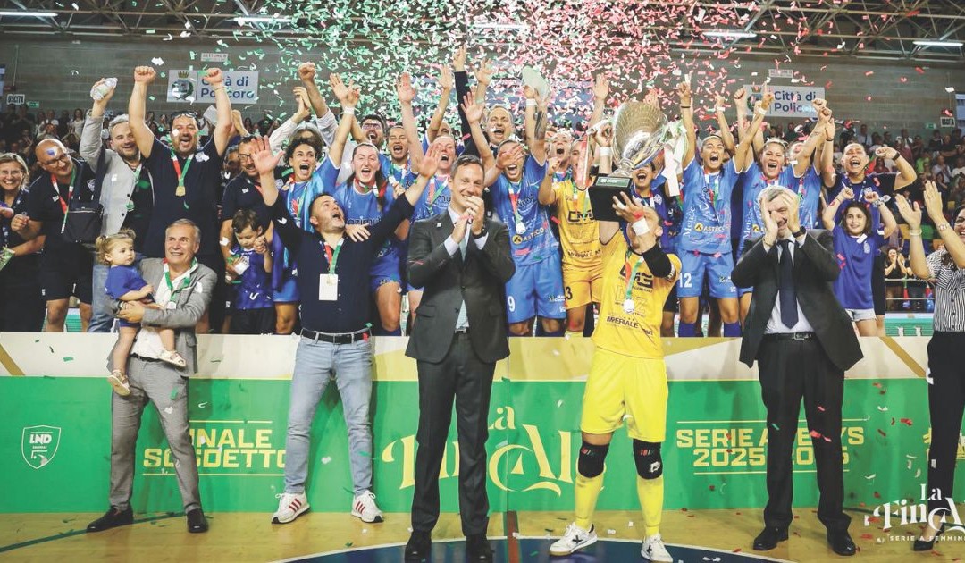 Immagine dello storico trionfo della Cmb (foto Alessandro Savino)