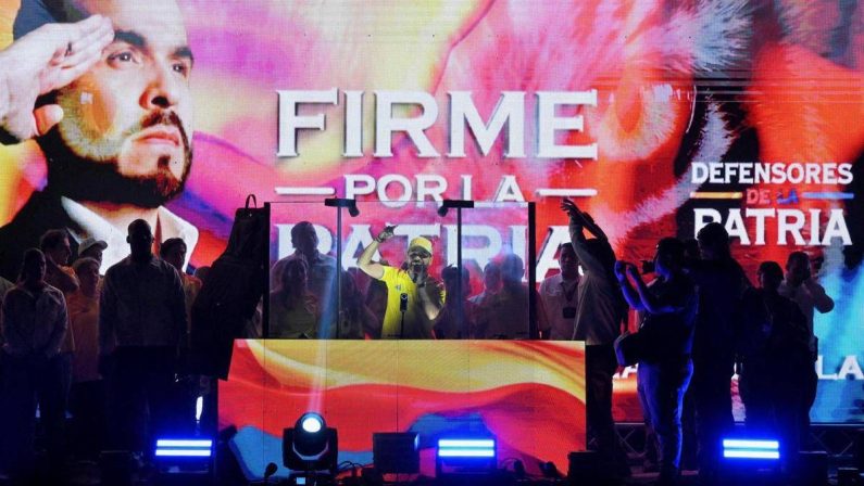 Presidenziali Colombia, in testa il candidato trumpiano dell’estrema destra: Cepeda contesta i risultati
