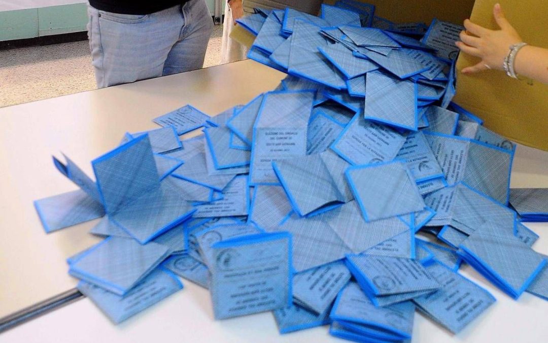 Elezioni comunali, seggi aperti per i ballottaggi