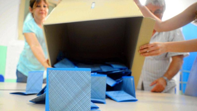 Ballottaggi Amministrative, urne chiuse: risultati in diretta