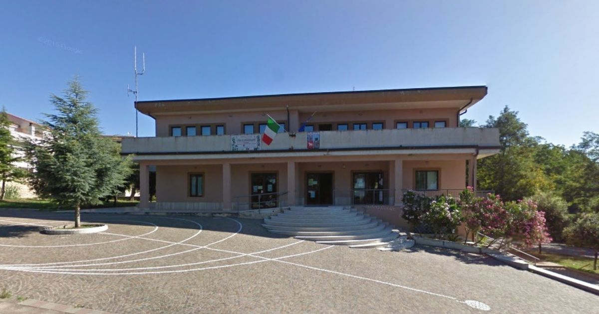 https://www.quotidianodelsud.it/wp-content/uploads/2026/06/comune-di-filandari.jpg