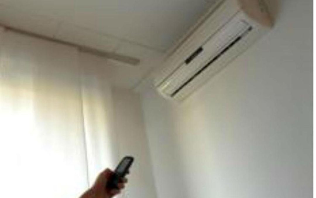 Caldo, il ventilatore non basta più. Largo ai condizionatori anche grazie al bonus