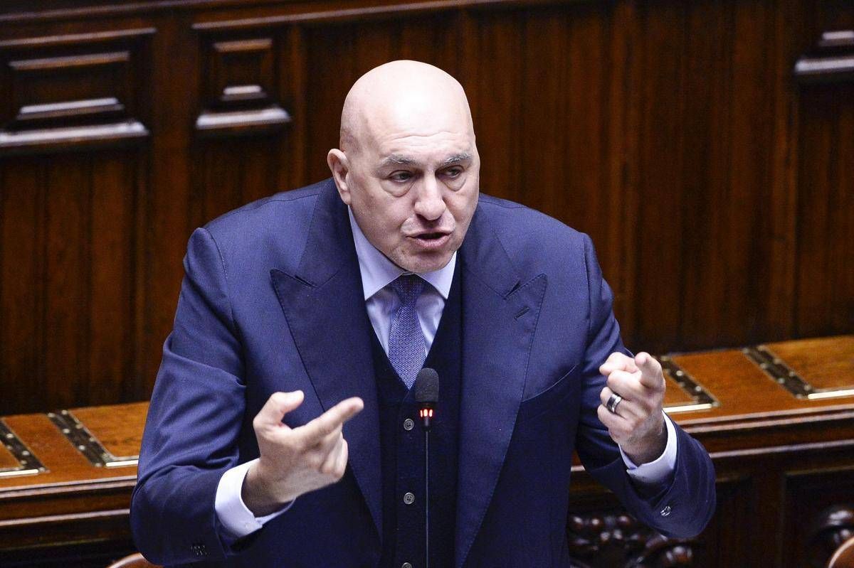 https://www.quotidianodelsud.it/wp-content/uploads/2026/06/crosetto-camera-fg-ipa.jpeg