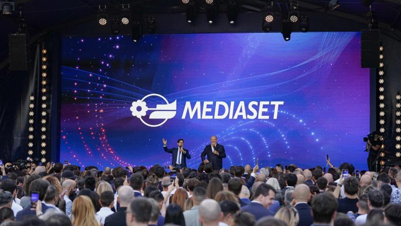 ‘Mediaset siamo Noi’, la festa in ricordo di Berlusconi oggi su Canale 5