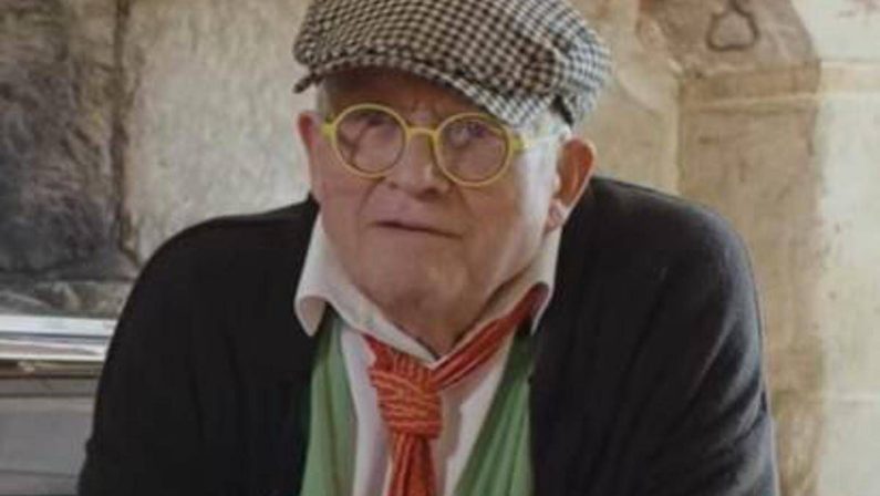 Morto David Hockney, il maestro dell’arte contemporanea aveva 88 anni