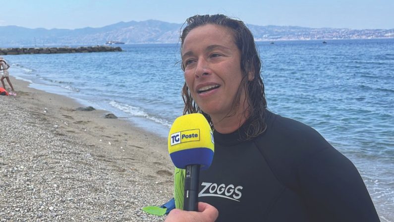 Stretto di Messina a nuoto: la traversata solidale di Debora Vissani