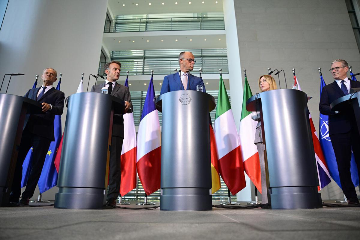 https://www.quotidianodelsud.it/wp-content/uploads/2026/06/e5-vertice-meloni-tusk-macron-merz-starmer-fg-ipa.jpeg