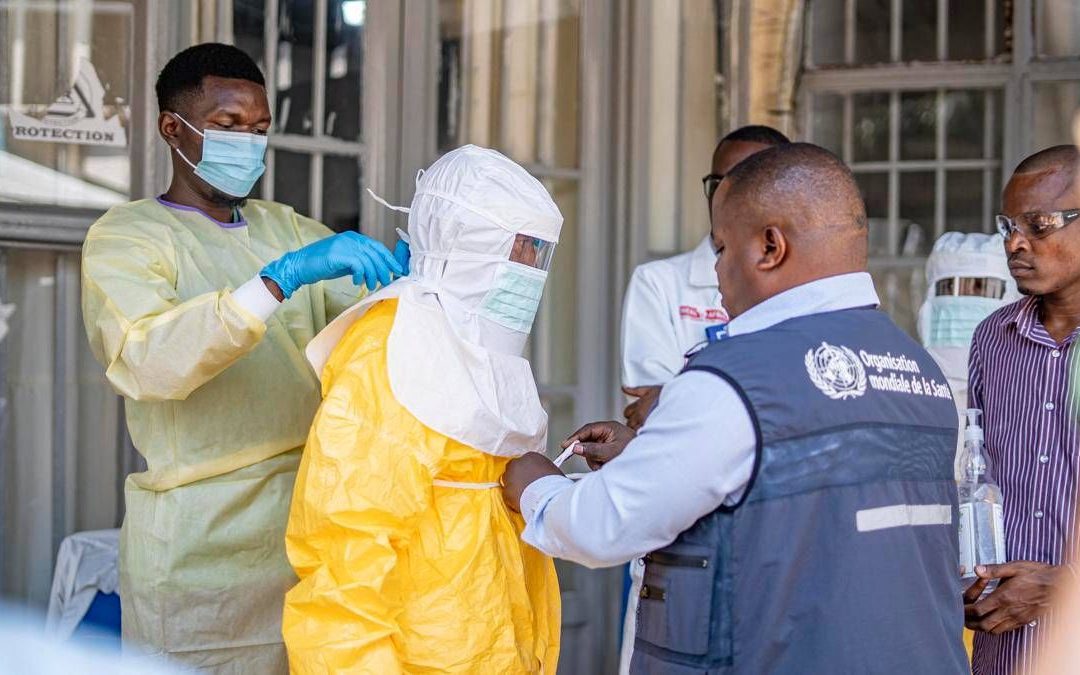 Gran Bretagna al lavoro per vaccino ‘unico al mondo’, progettato dall’AI: potrà contrastare Ebola e influenza